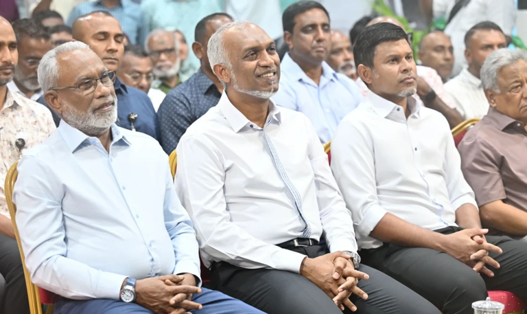 ސަރުކާރަށް އެއްބާރުލުން ދިނުމުގައި ޕާޓީ ދެމިއޮންނާނެ، ބައިބައިނުކުރެވޯނެ: ܥަބްދުއްރަ݁ީމް